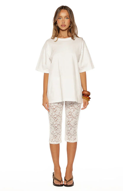 Lydia White Lace Mid Rise Capri Pants