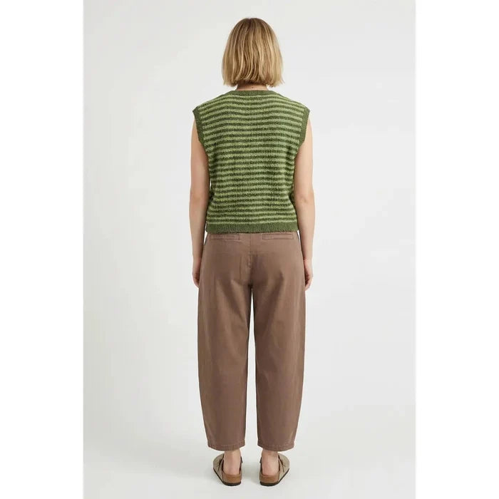 brown Barrel jeans
