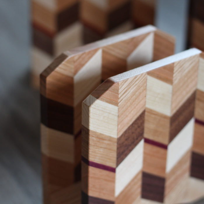 Checkered Napkin Holder image 2