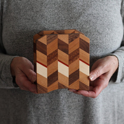 Checkered Napkin Holder image 6