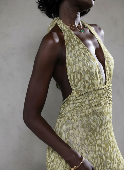 Chelsea · Maxi dress with bow on the back
