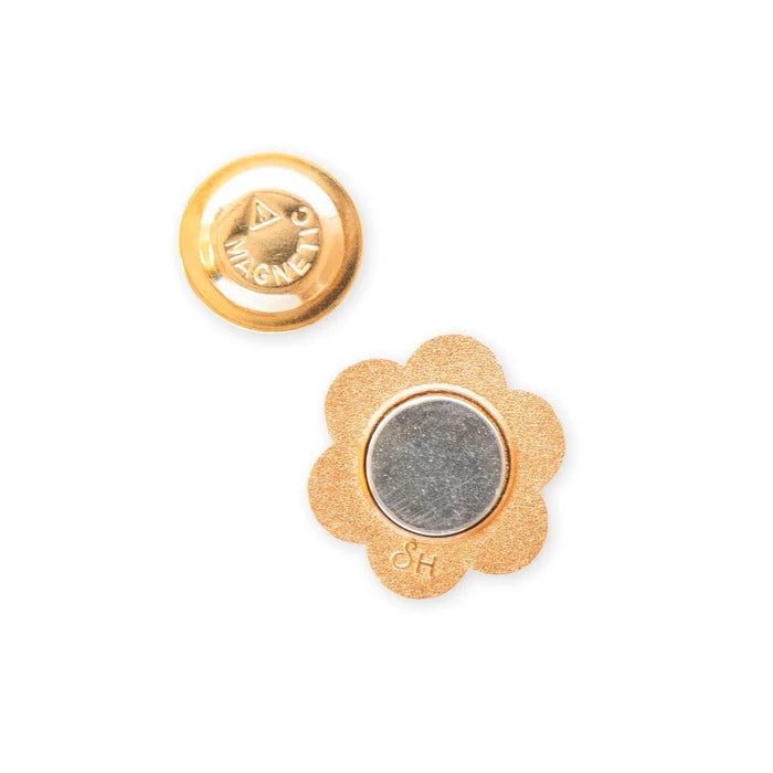 Daisy Button Magnetic Needle Minder