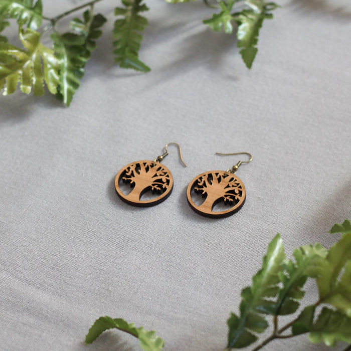 Elizabeth Earrings image 4
