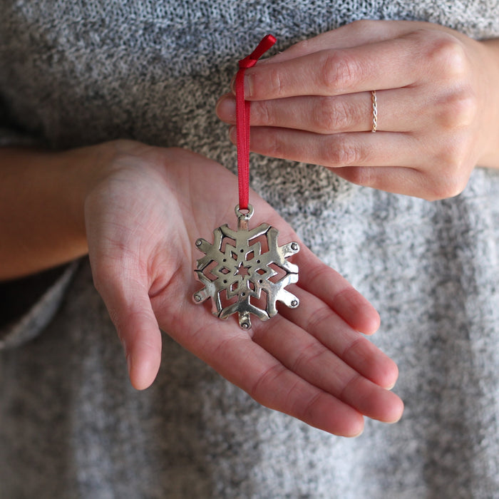 Snowflake $16