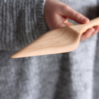 Handmade Wooden Kitchen Utensils | Pie Server image 3