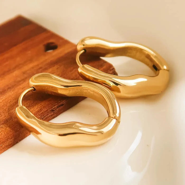 oval earrings