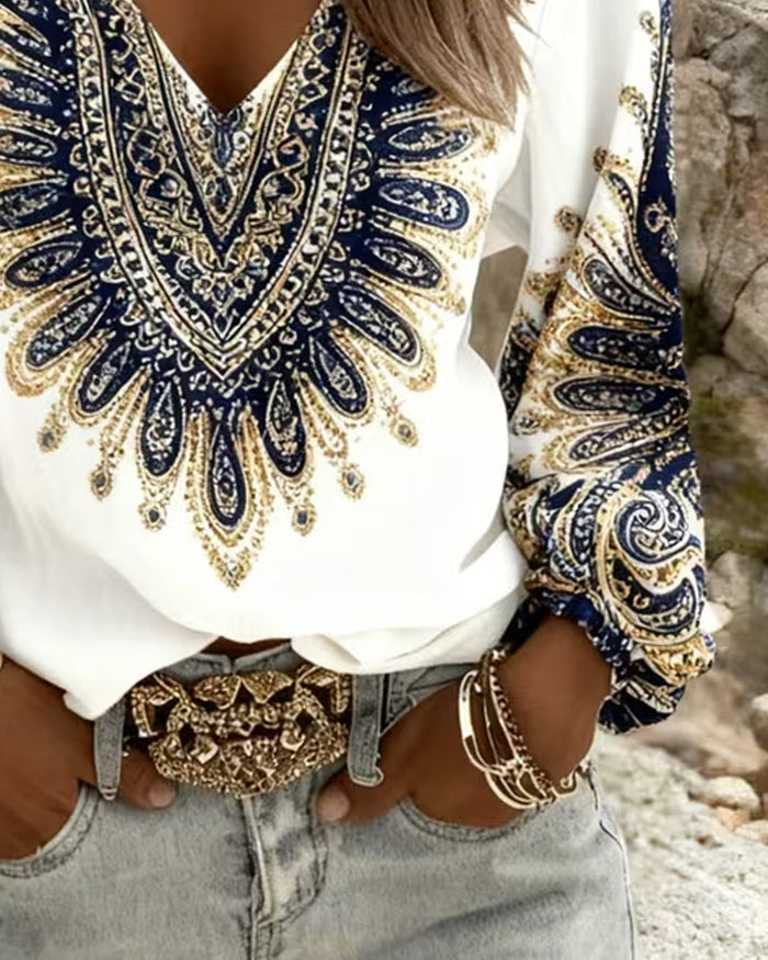 Top with V-Neck and Retro Print