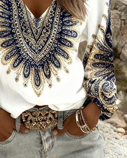 Top with V-Neck and Retro Print